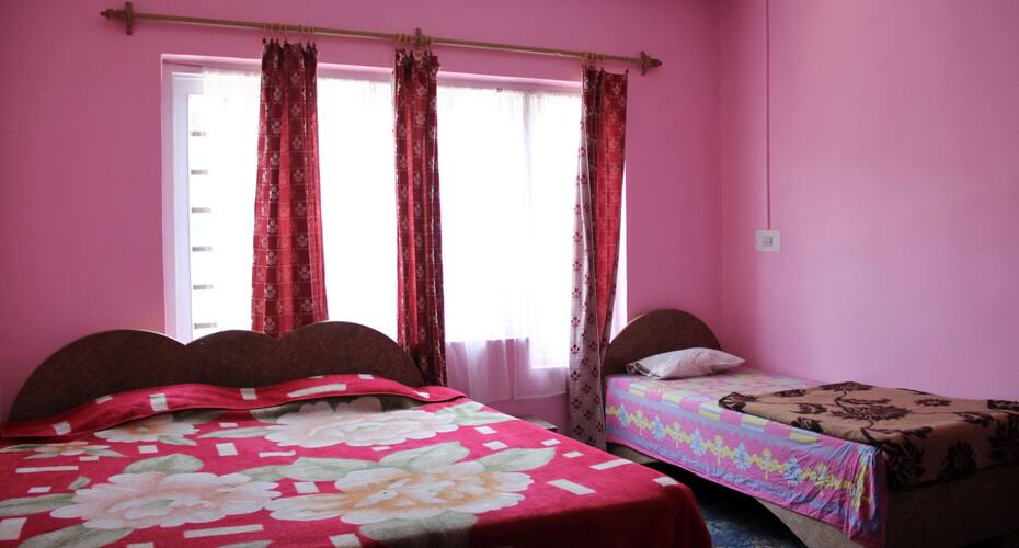 Hotel Rehmat  Palace, Srinagar 4